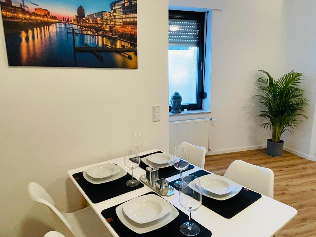 Schoenes - Netflix-nespresso Apartment